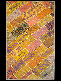 20607-5 Patchwork de tela brodada a mà